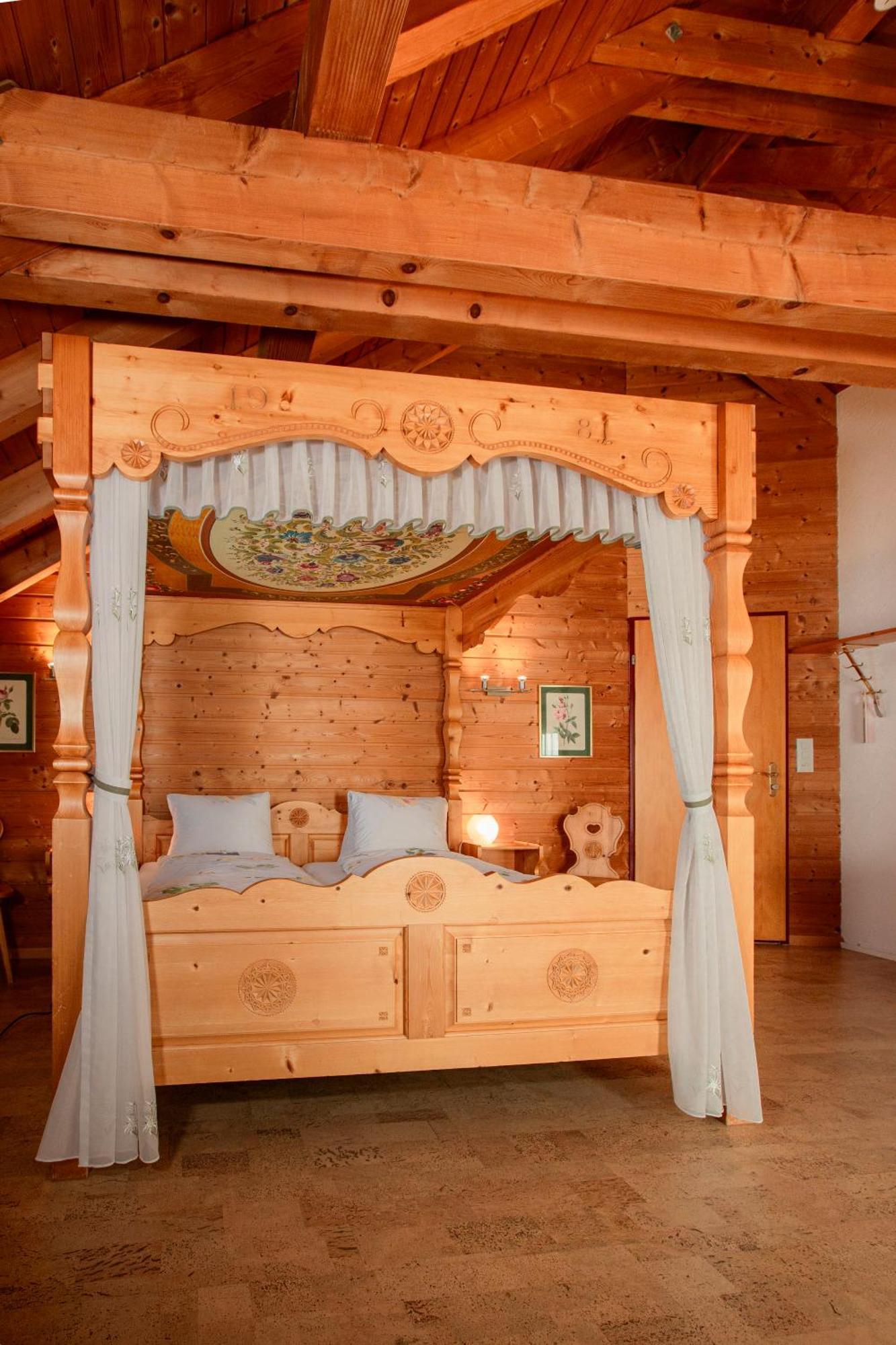 Hotel Restaurant Schoenau Wildhaus Buitenkant foto