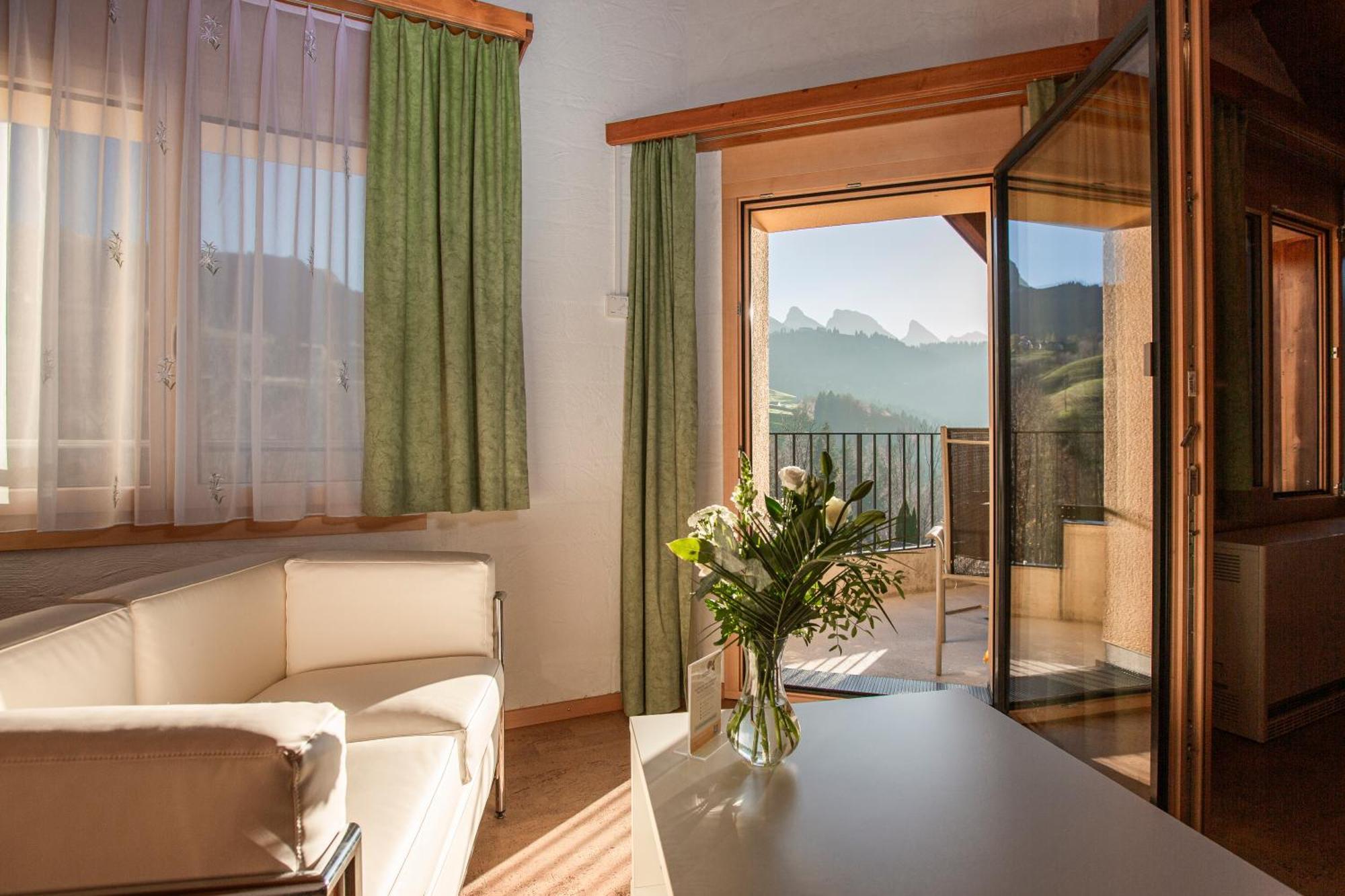 Hotel Restaurant Schoenau Wildhaus Buitenkant foto