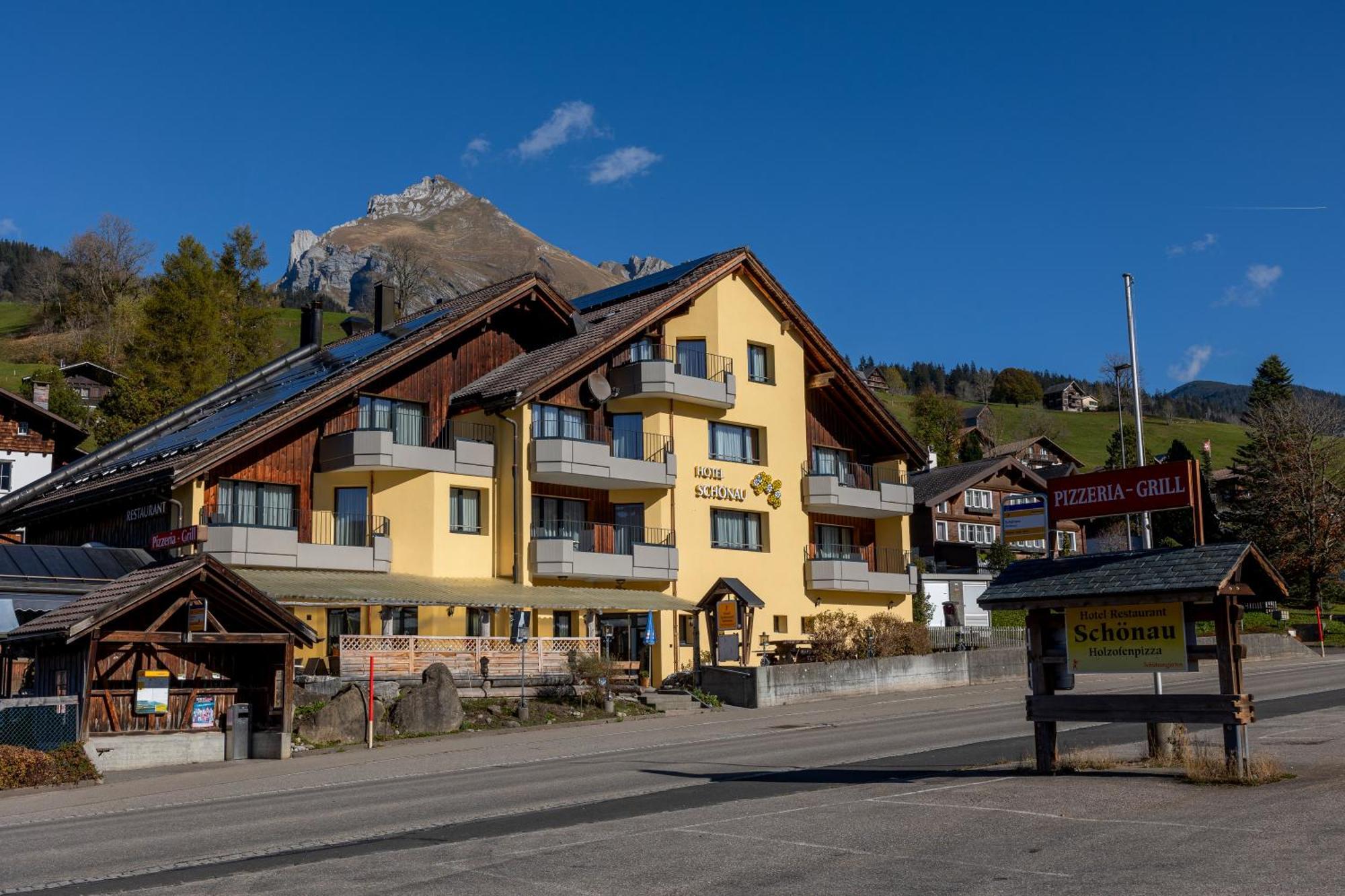 Hotel Restaurant Schoenau Wildhaus Buitenkant foto
